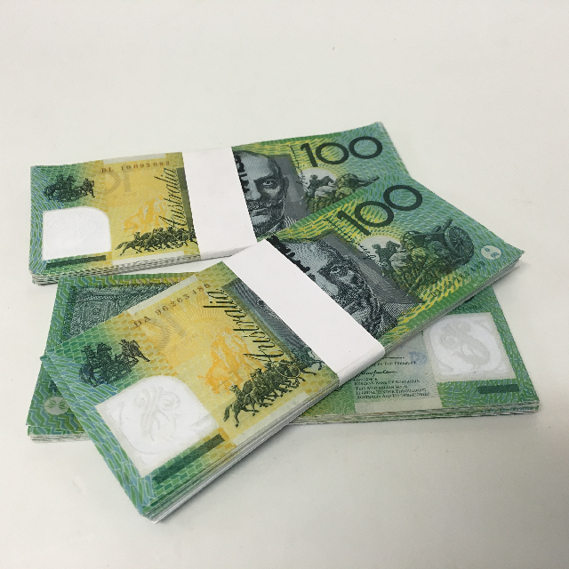 MONEY, Cash Notes - Australian $100 Bundles